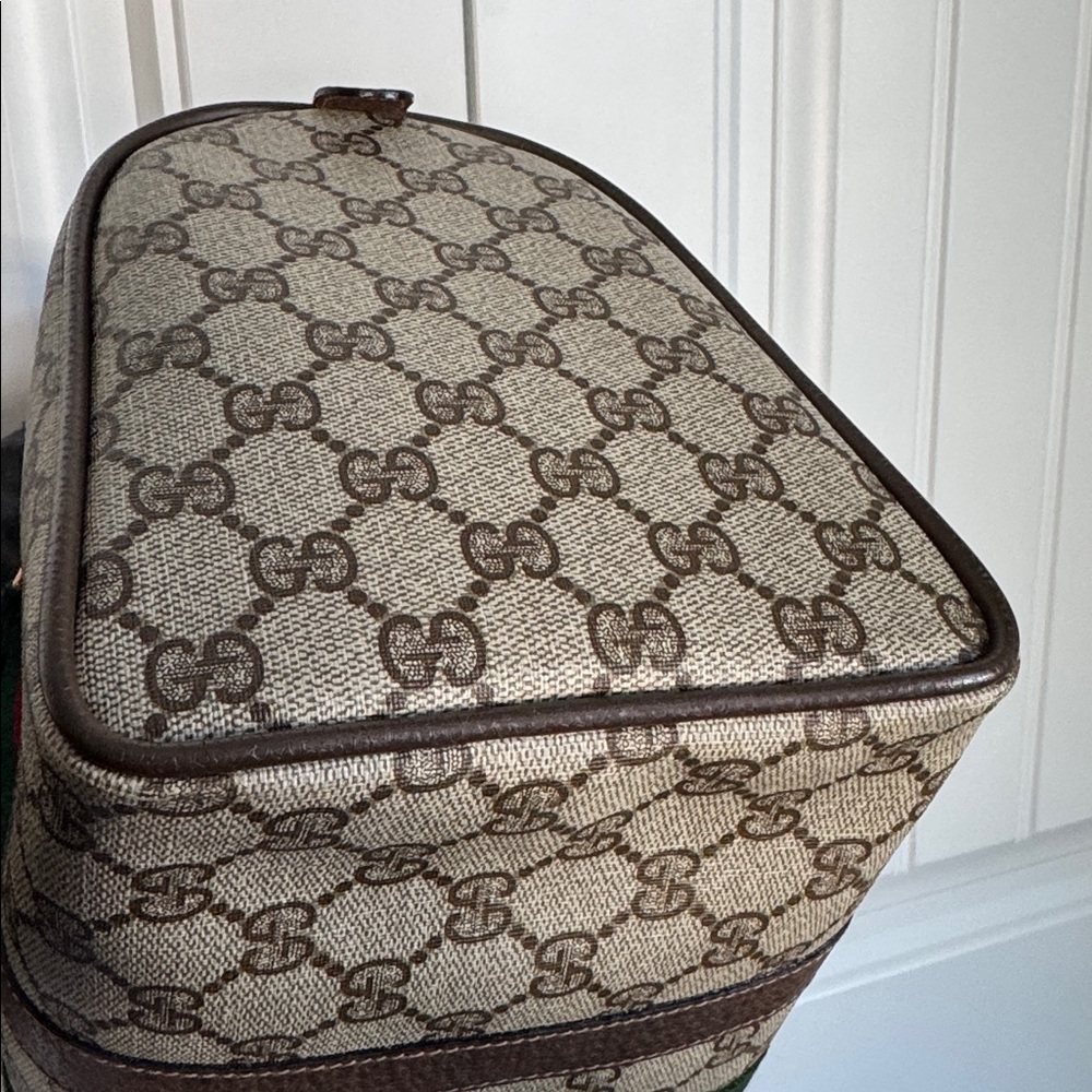 GUCCI GG Supreme Boston Bag - Picture 7 of 15